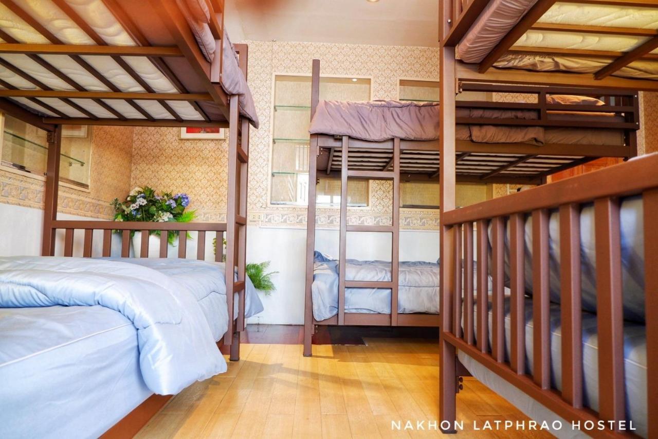 Хостел Nakhon Latphrao Бангкок Экстерьер фото